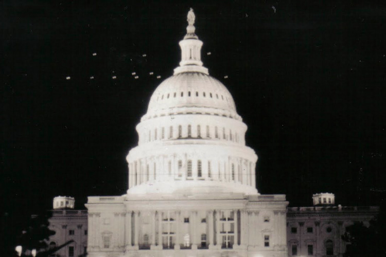 gli UFO sopra il Campidoglio