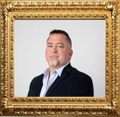 Luis Elizondo